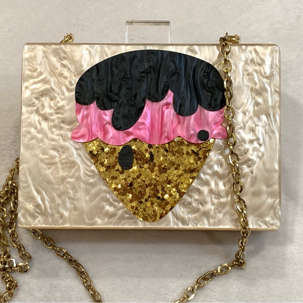 Milanblocks Acrylic clutch purse